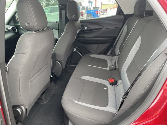 Used 2025 Chevrolet TrailBlazer LT w/ LT Cold Weather Package image 9