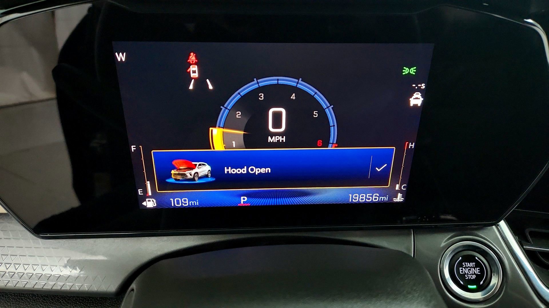 Used 2025 Chevrolet Trax ACTIV w/ Driver Confidence Package FWD image 20