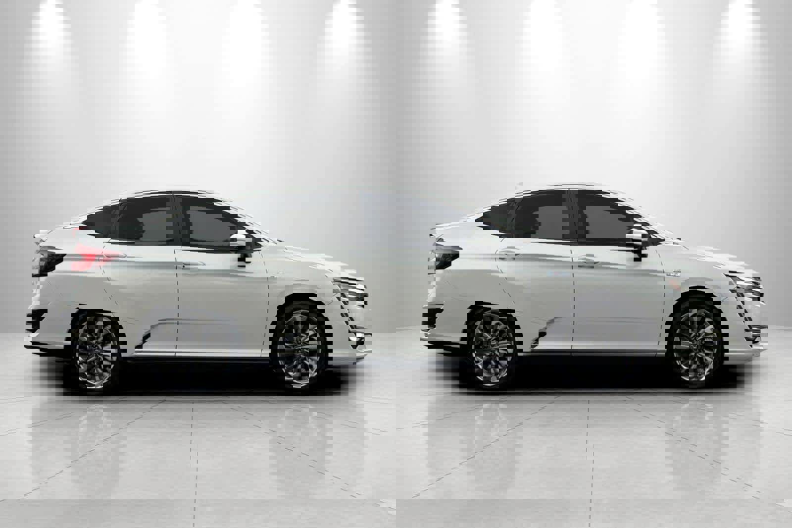 Used 2018 Honda Clarity Touring image 8