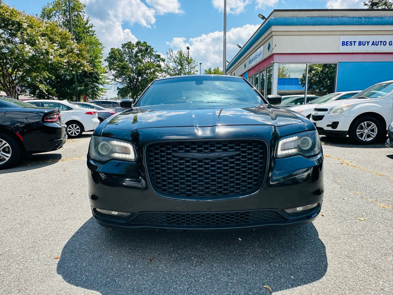 Used 2019 Chrysler 300 S image 13