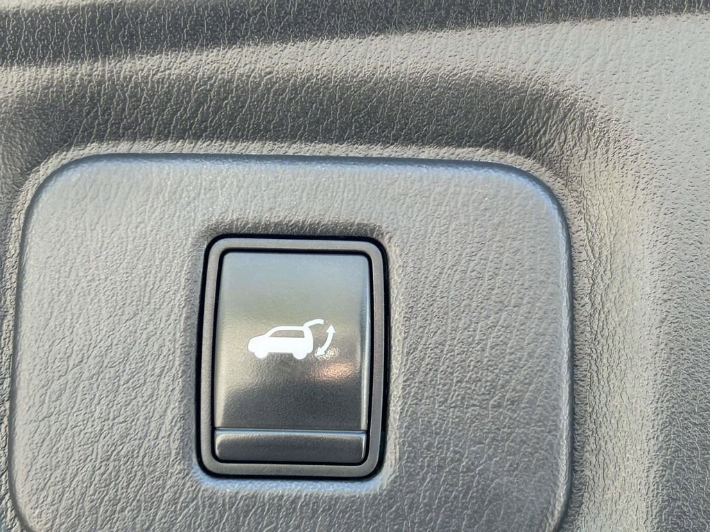 Used 2015 INFINITI QX60 AWD w/ Premium Plus Package image 19