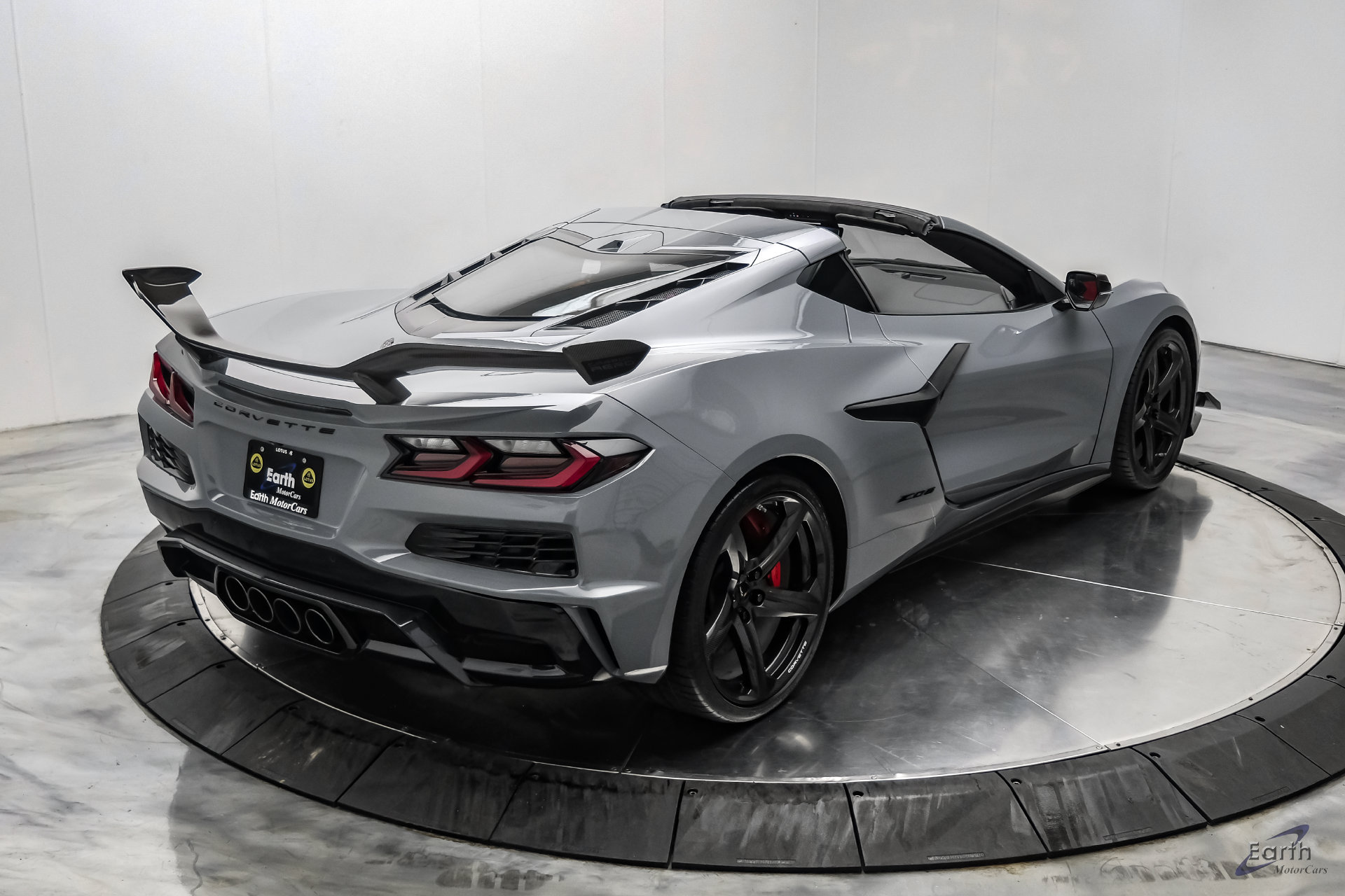 Used 2025 Chevrolet Corvette Z06 w/ Z07 Performance Package RWD image 26