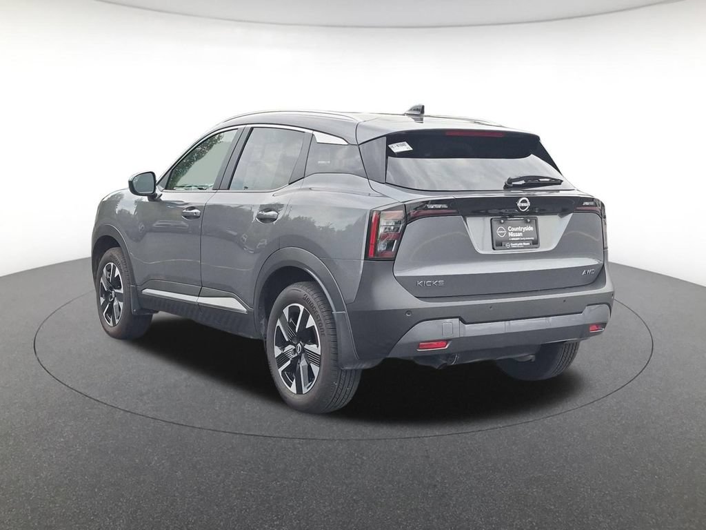 Used 2026 Nissan Kicks SV AWD/4WD image 7