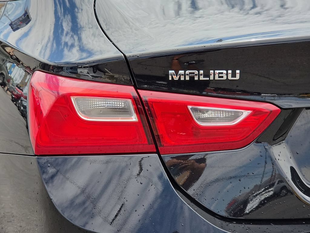 Used 2025 Chevrolet Malibu LT FWD image 9