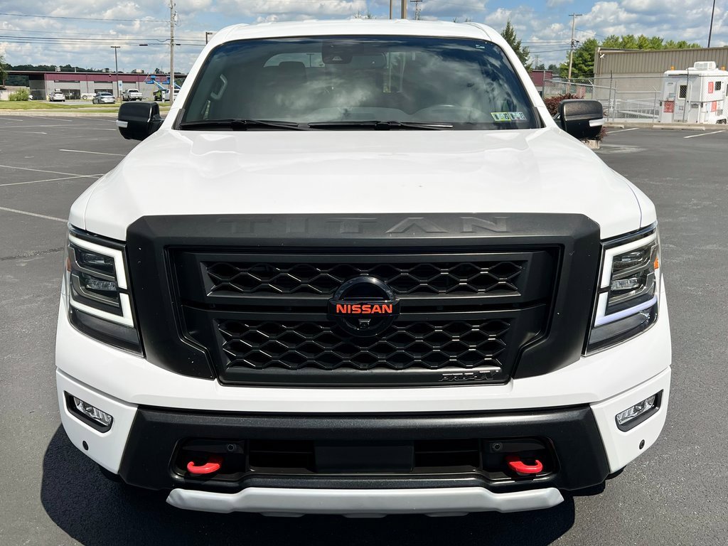 Used 2022 Nissan Titan PRO-4X w/ Pro-4x Convenience Package image 13