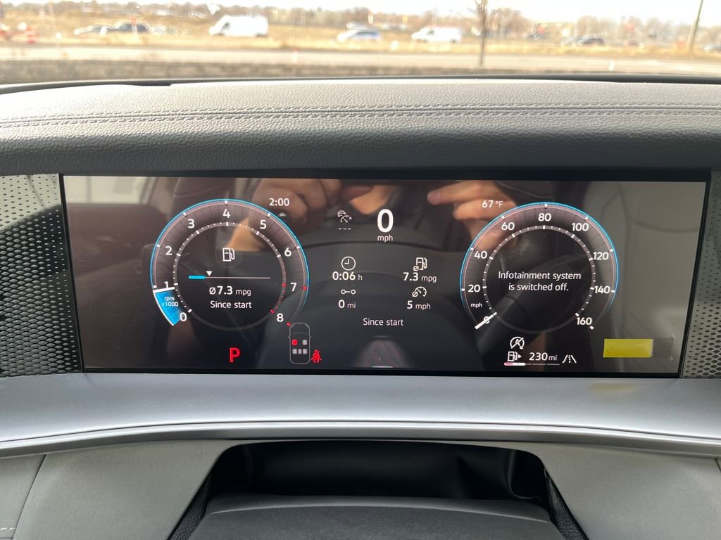 New 2026 Volkswagen Tiguan SE R-Line image 9