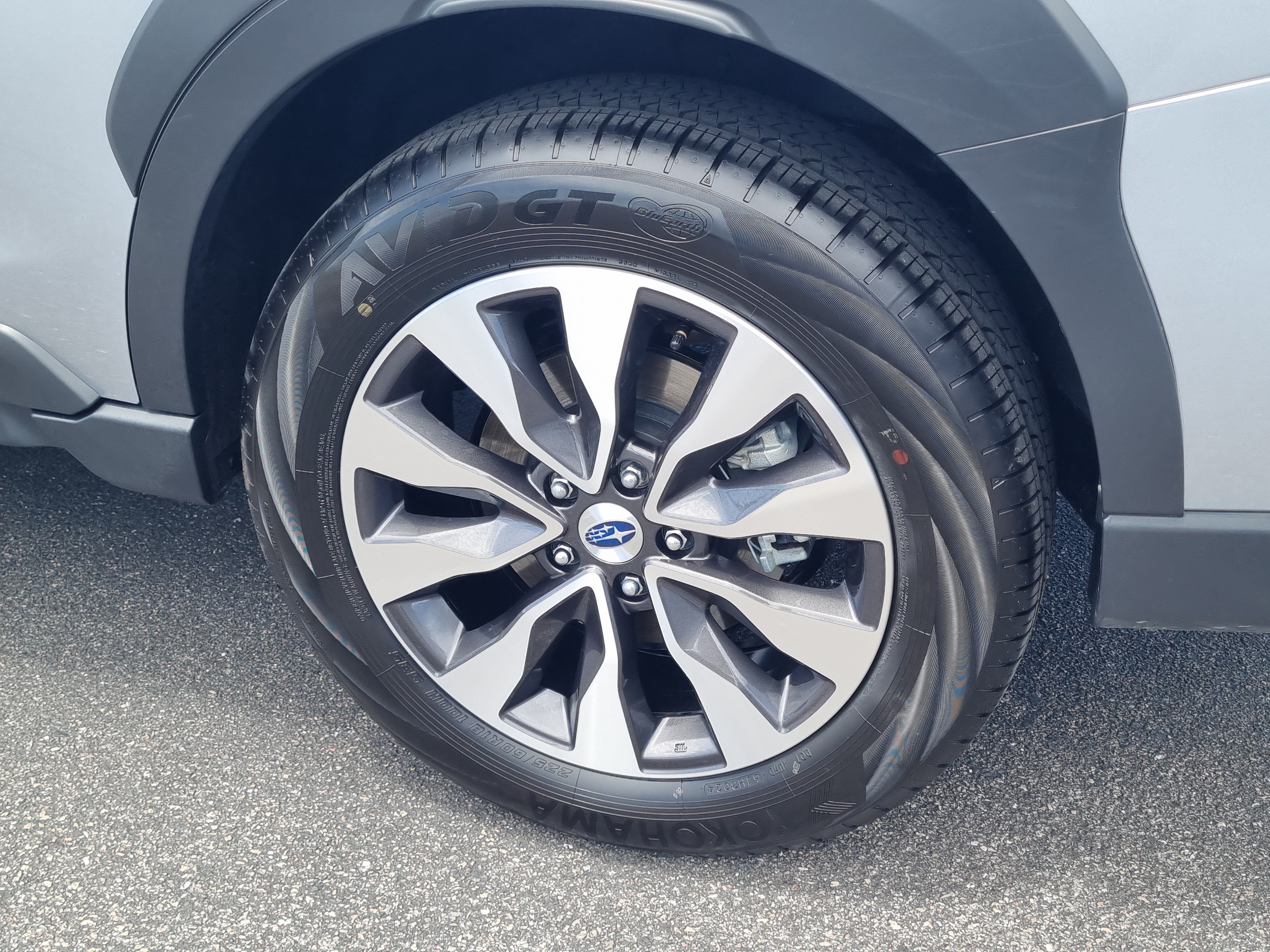 Used 2025 Subaru Outback Limited AWD/4WD image 10