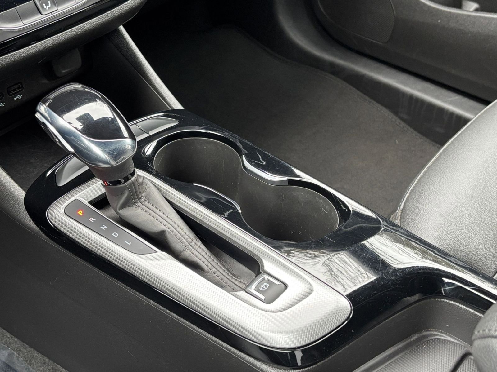 Used 2025 Buick Envista Sport Touring image 42