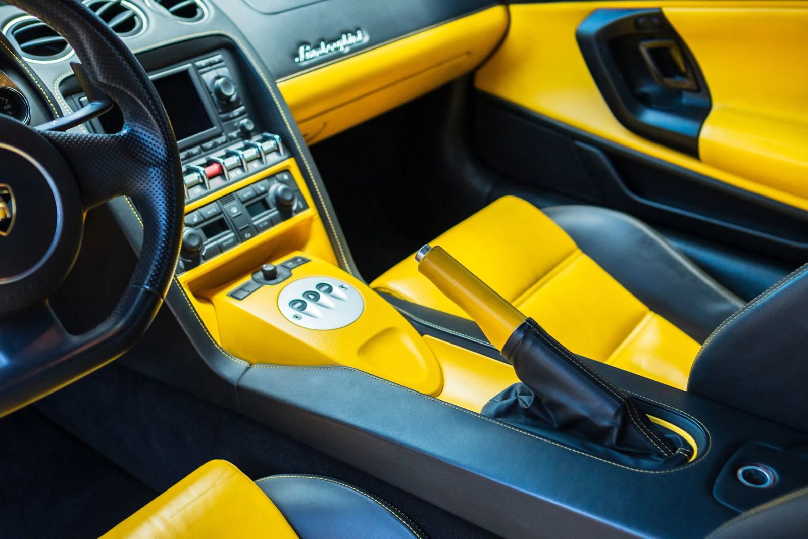 Used 2013 Lamborghini Gallardo LP 550-2 RWD image 20