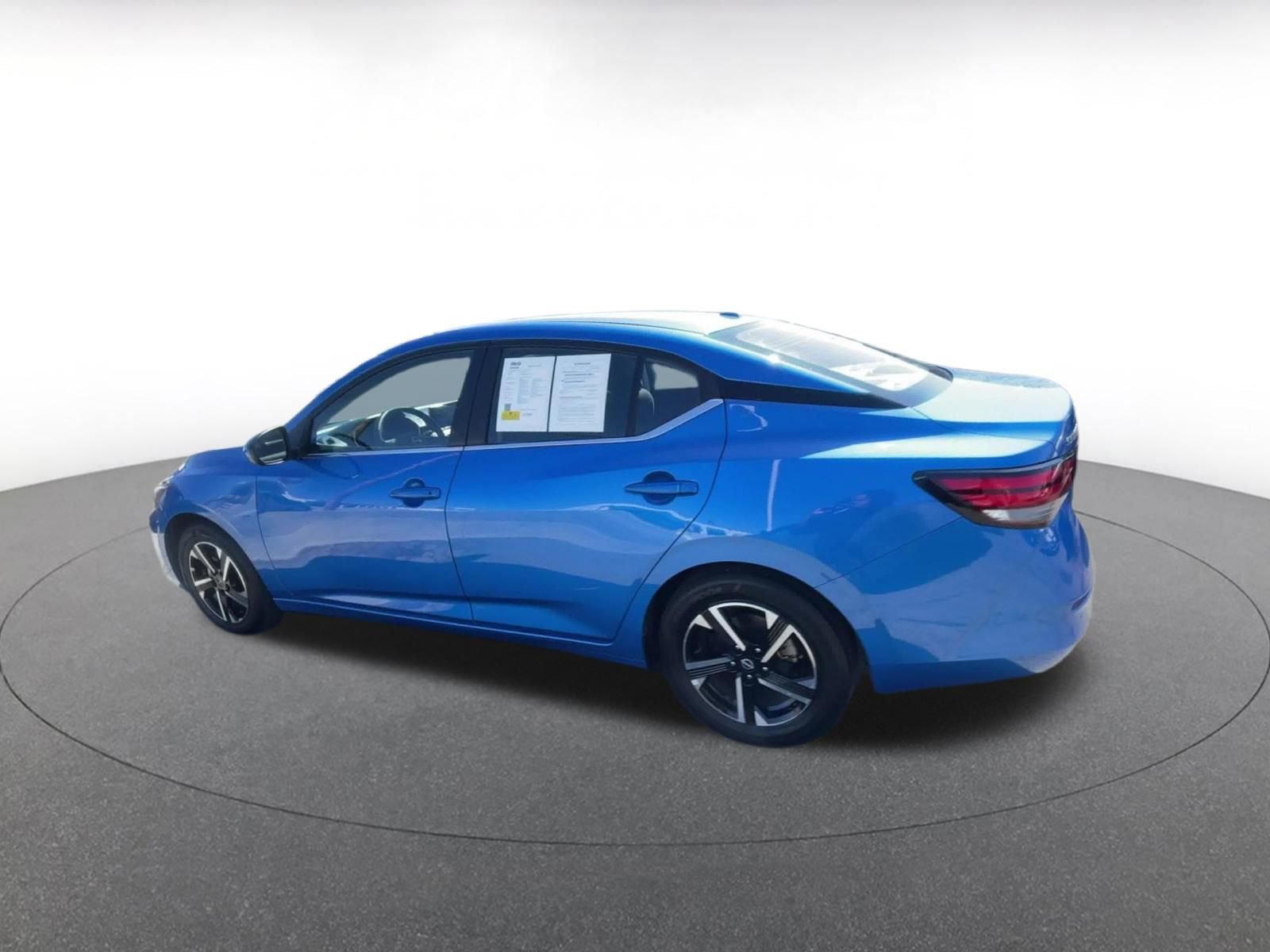 Used 2025 Nissan Sentra SV image 10