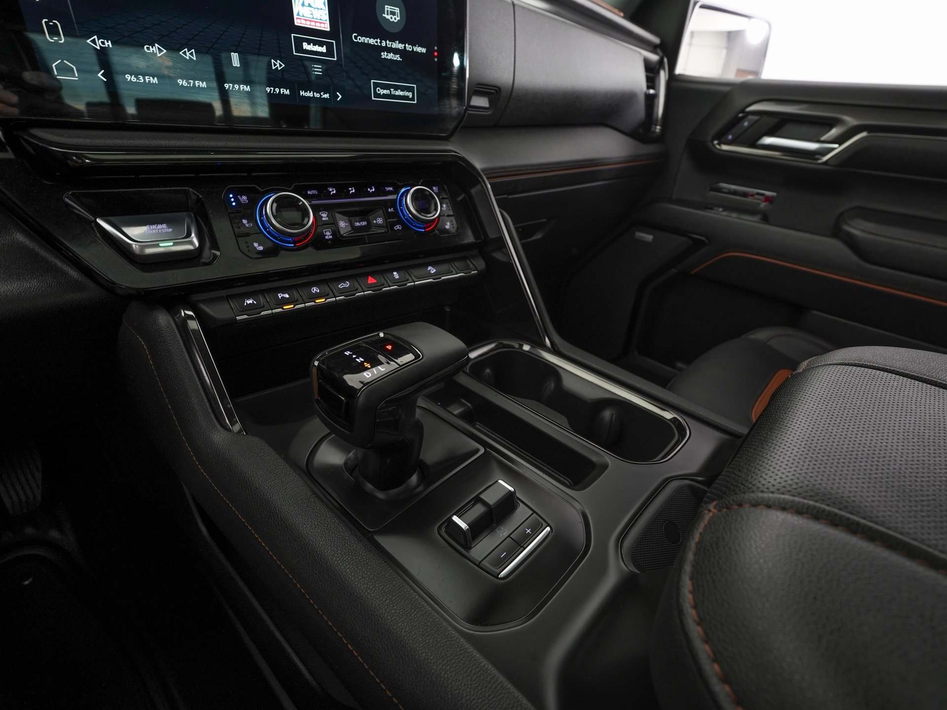 Used 2023 GMC Sierra 1500 AT4 w/ AT4 Premium Package image 22