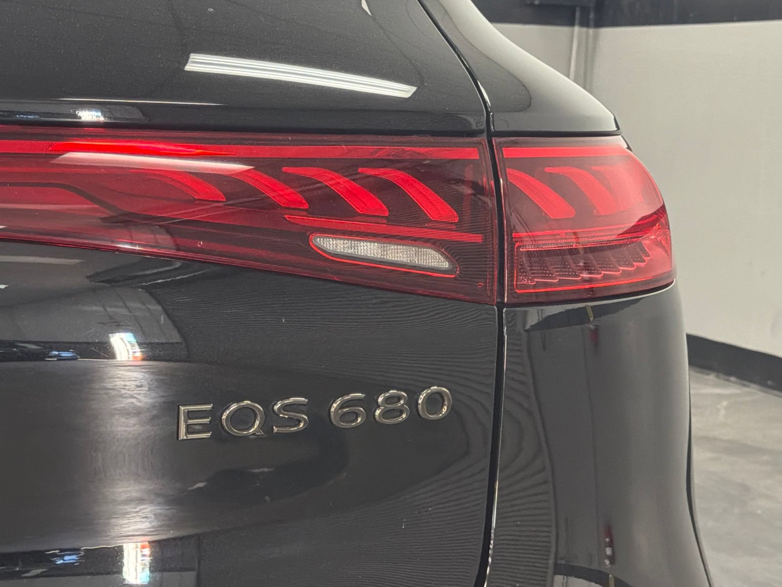 Used 2024 Mercedes-Benz Maybach EQS 680 4MATIC image 15