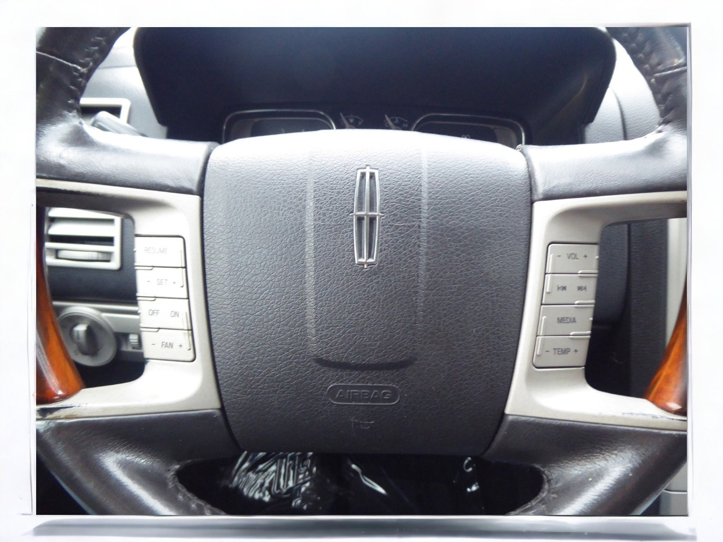 Used 2007 Lincoln MKX 2WD image 11