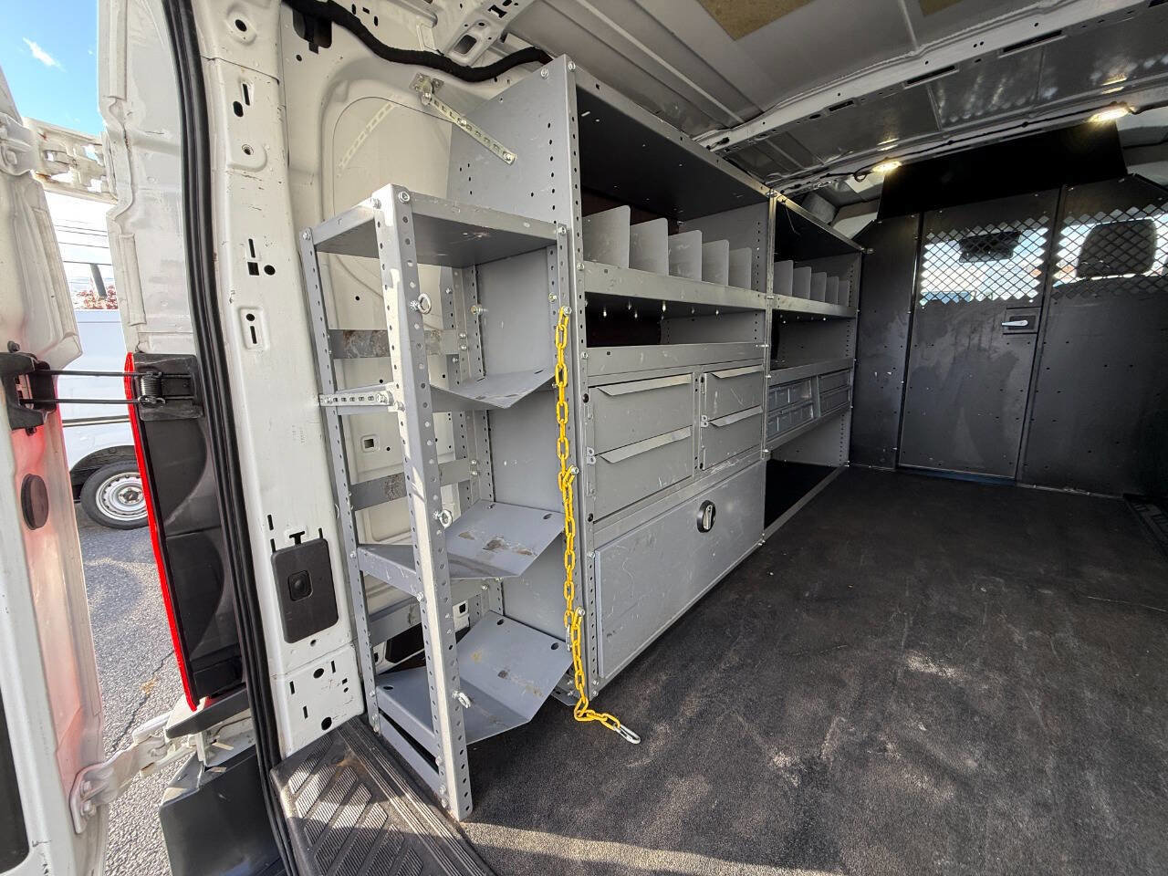 Used 2018 Ford Transit 250 130 Low Roof image 27