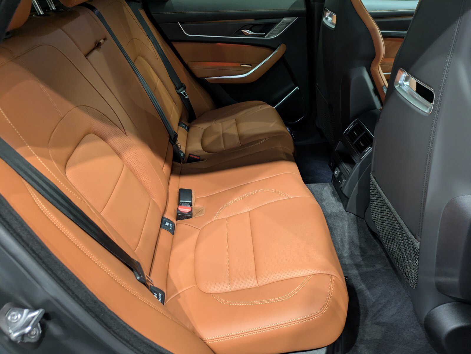 New 2026 Jaguar F-PACE R-Dynamic S image 20