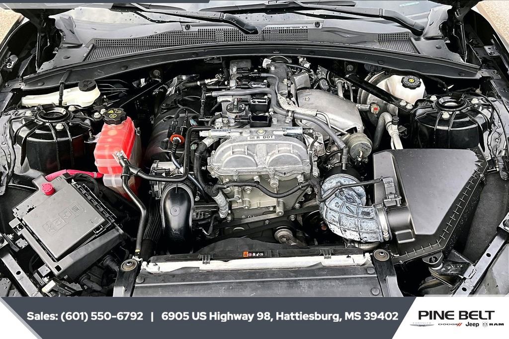 Used 2023 Chevrolet Camaro LT image 8