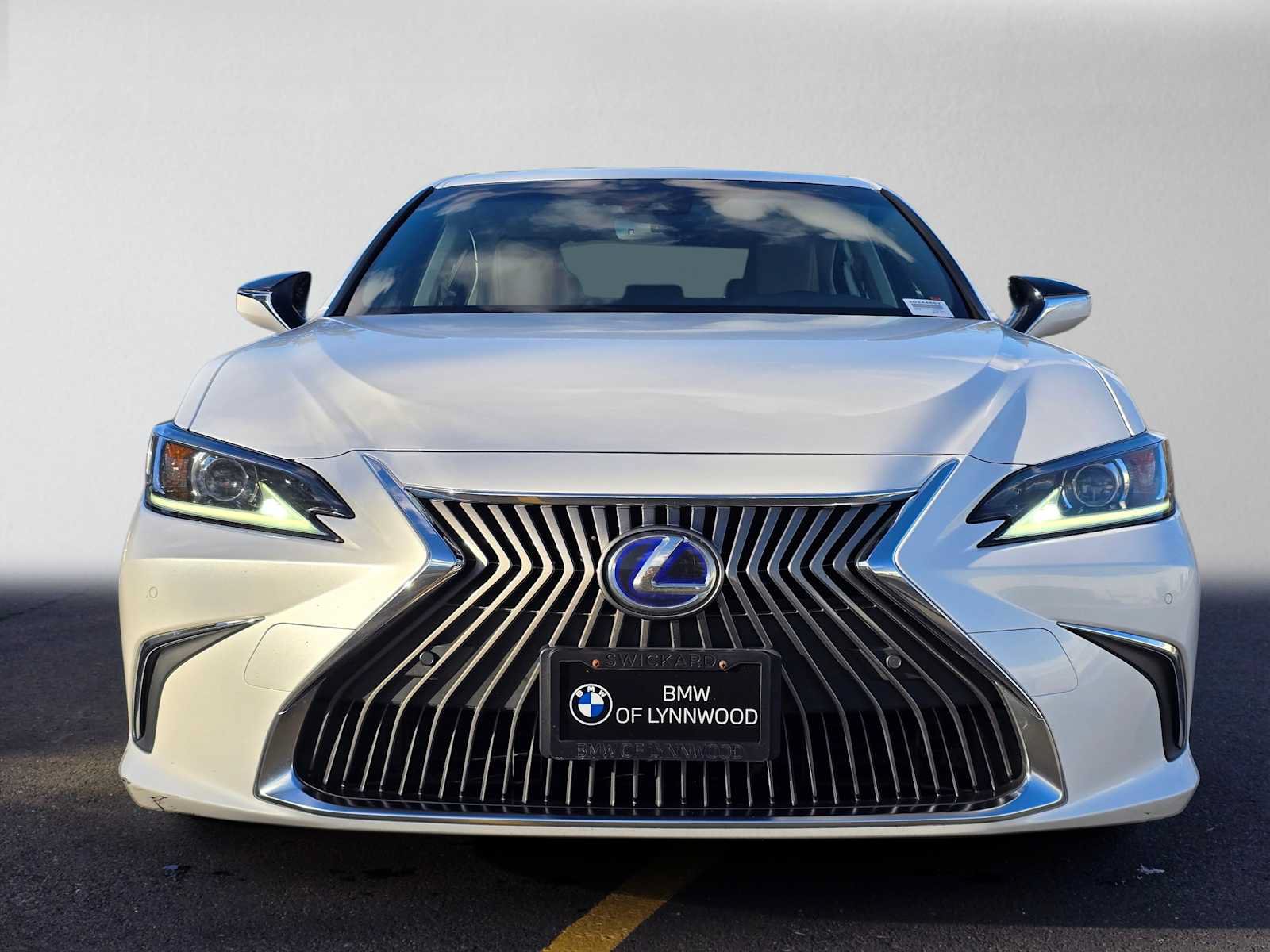 Used 2019 Lexus ES 300h w/ Premium Package FWD image 8