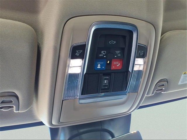 Used 2022 RAM 3500 Laramie image 19