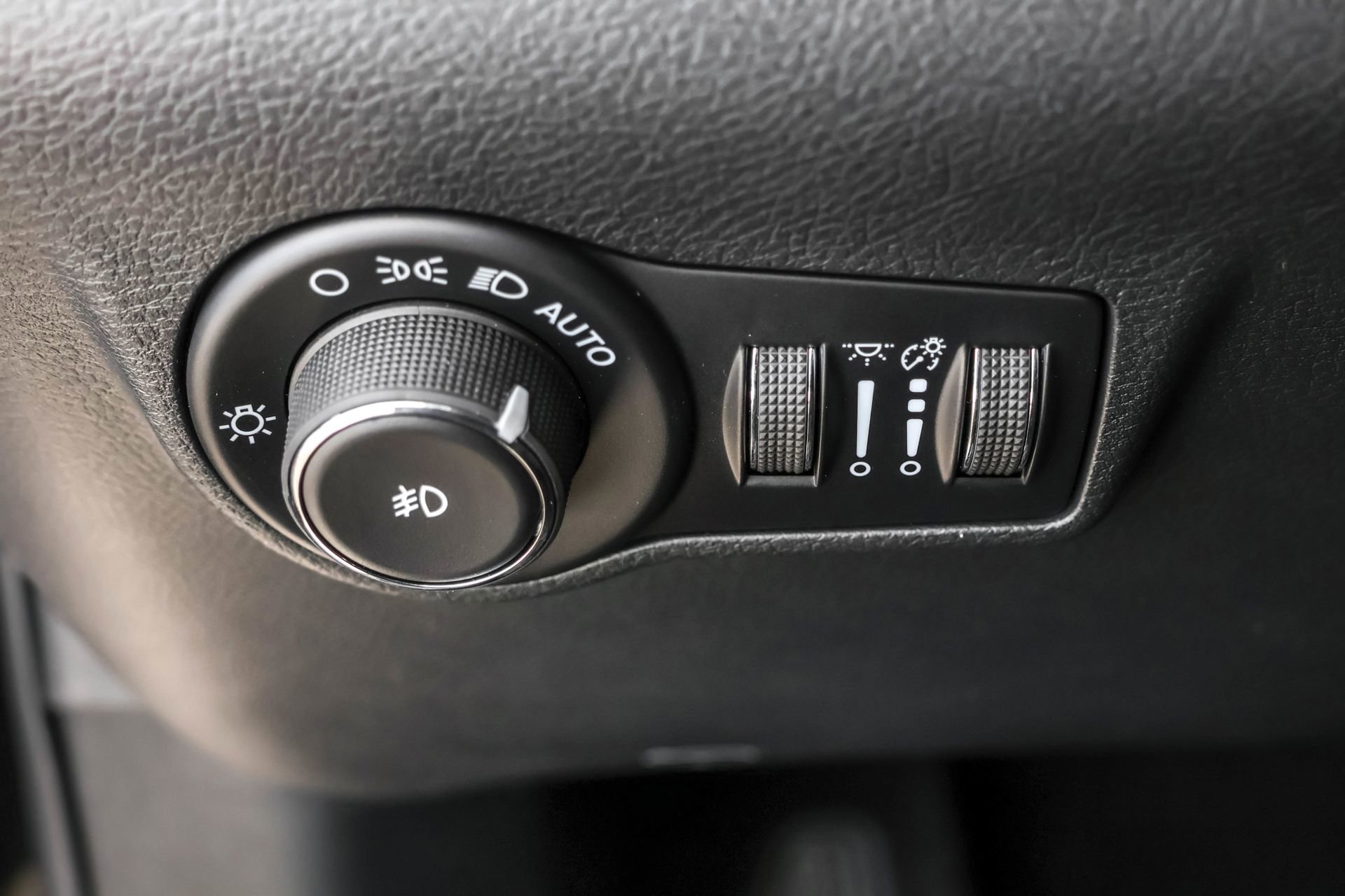 New 2026 Jeep Compass Latitude image 27