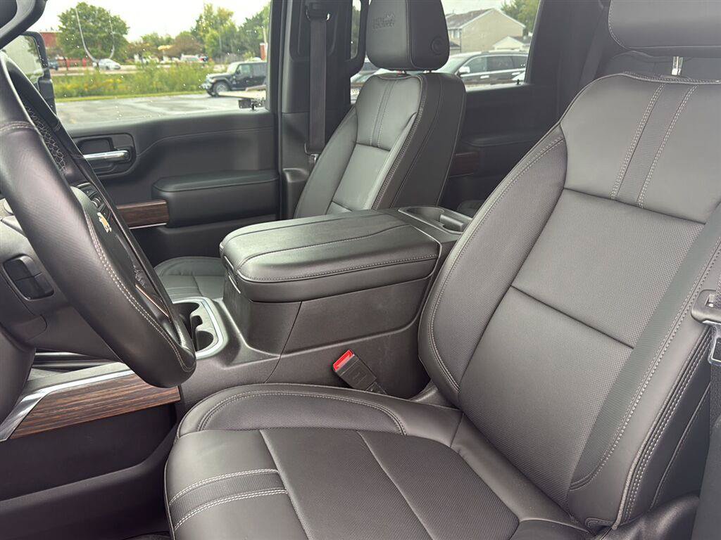 Used 2023 Chevrolet Silverado 2500 High Country w/ Safety Package II AWD/4WD image 11