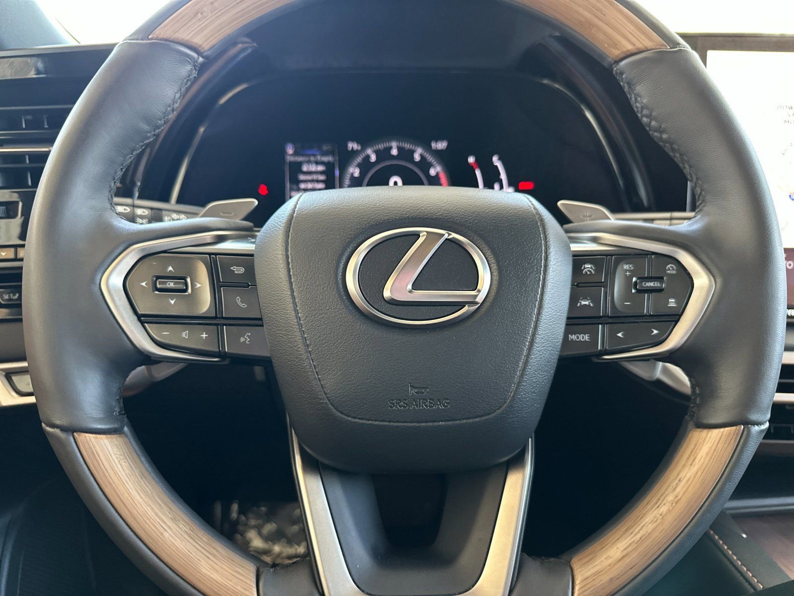 Used 2023 Lexus RX 350 Premium w/ Accessory Package (Z1) FWD image 27
