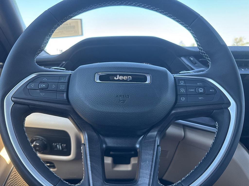 New 2026 Jeep Grand Cherokee L Limited AWD/4WD image 19