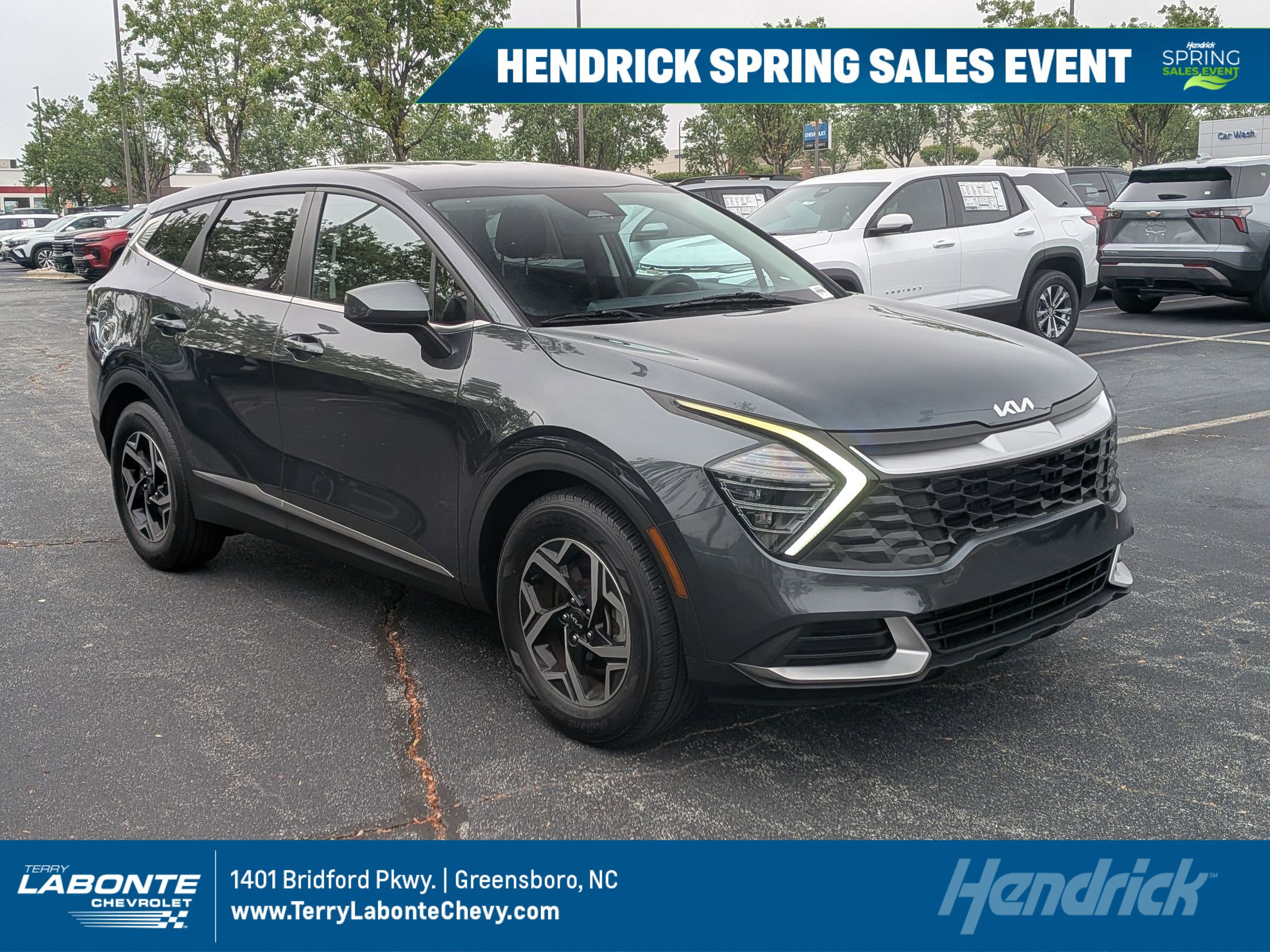 Used 2024 Kia Sportage LX FWD image 1