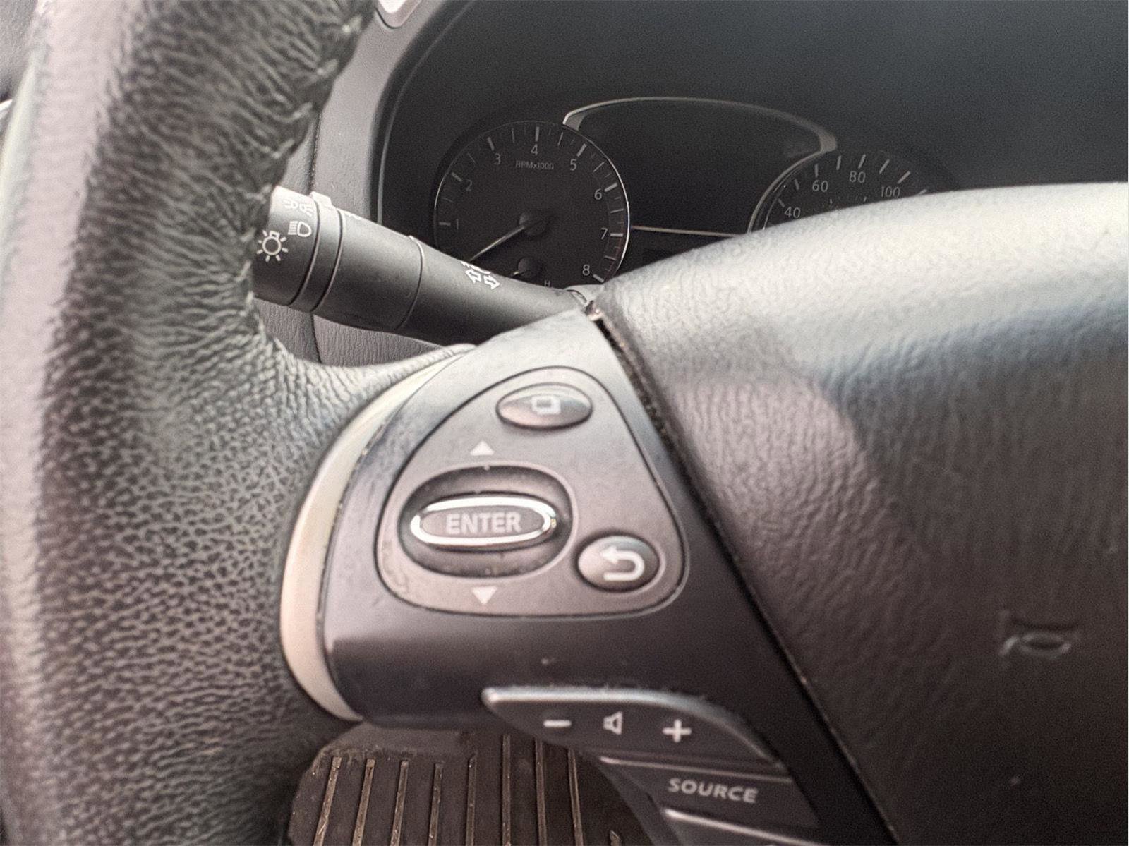 Used 2015 Nissan Pathfinder Platinum image 19