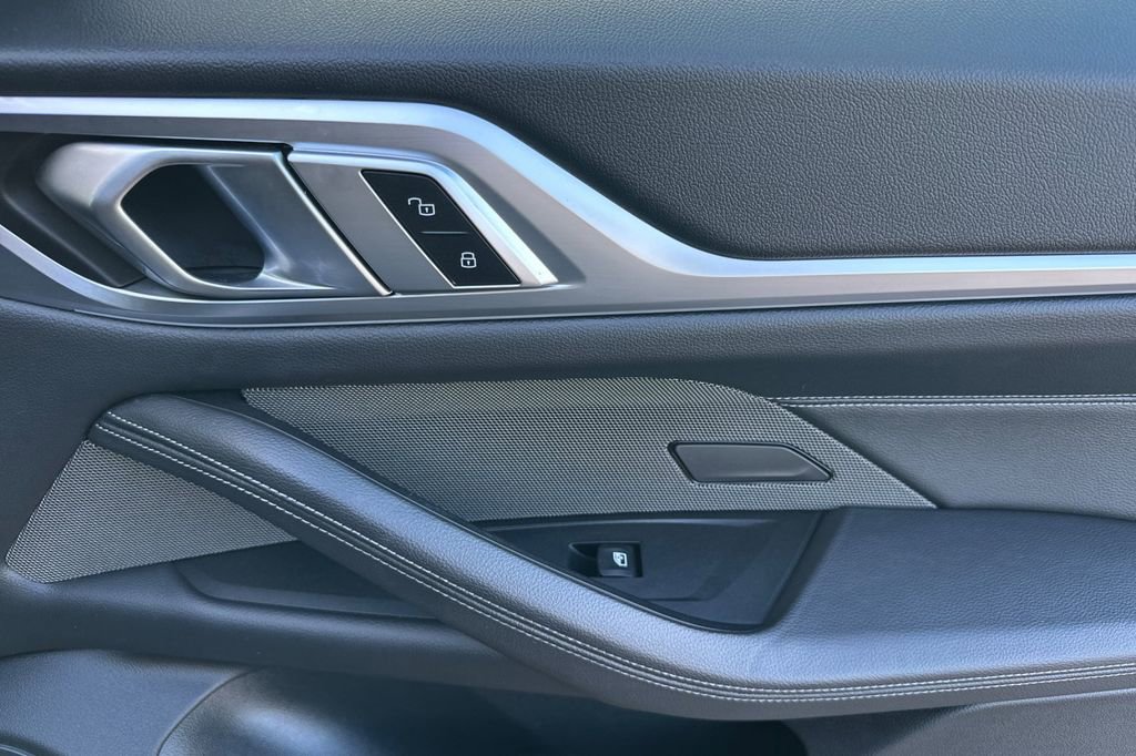 Used 2025 BMW i4 eDrive40 w/ M Sport Package image 18