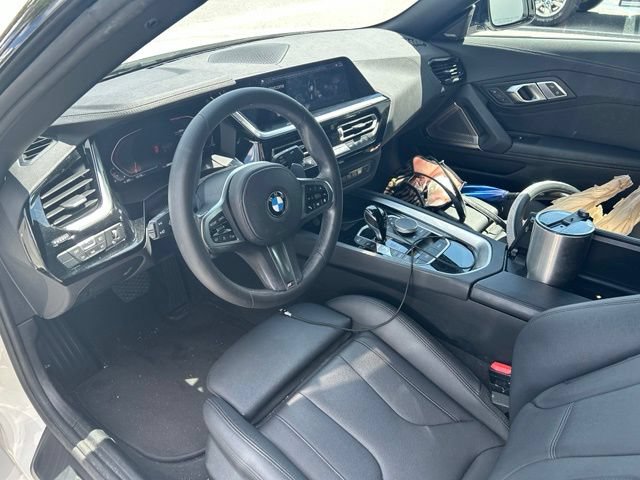 Used 2023 BMW Z4 sDrive30i w/ Convenience Package RWD image 7
