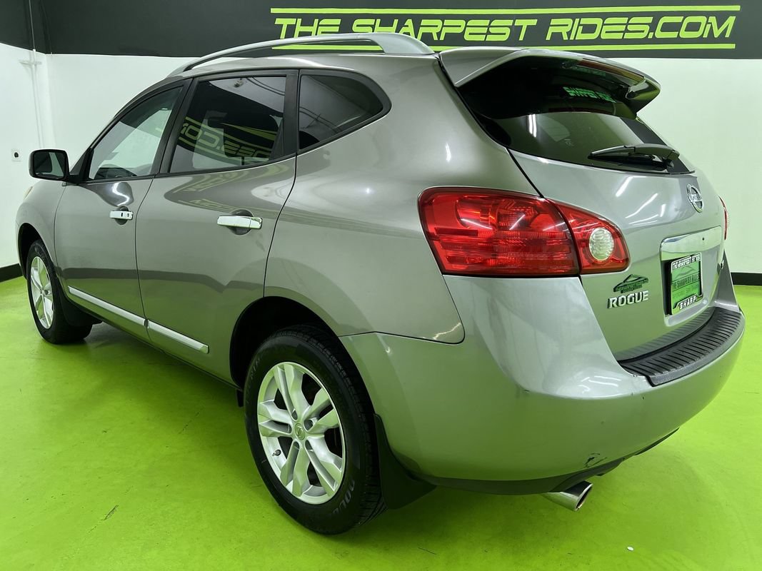Used 2012 Nissan Rogue SV AWD/4WD image 7
