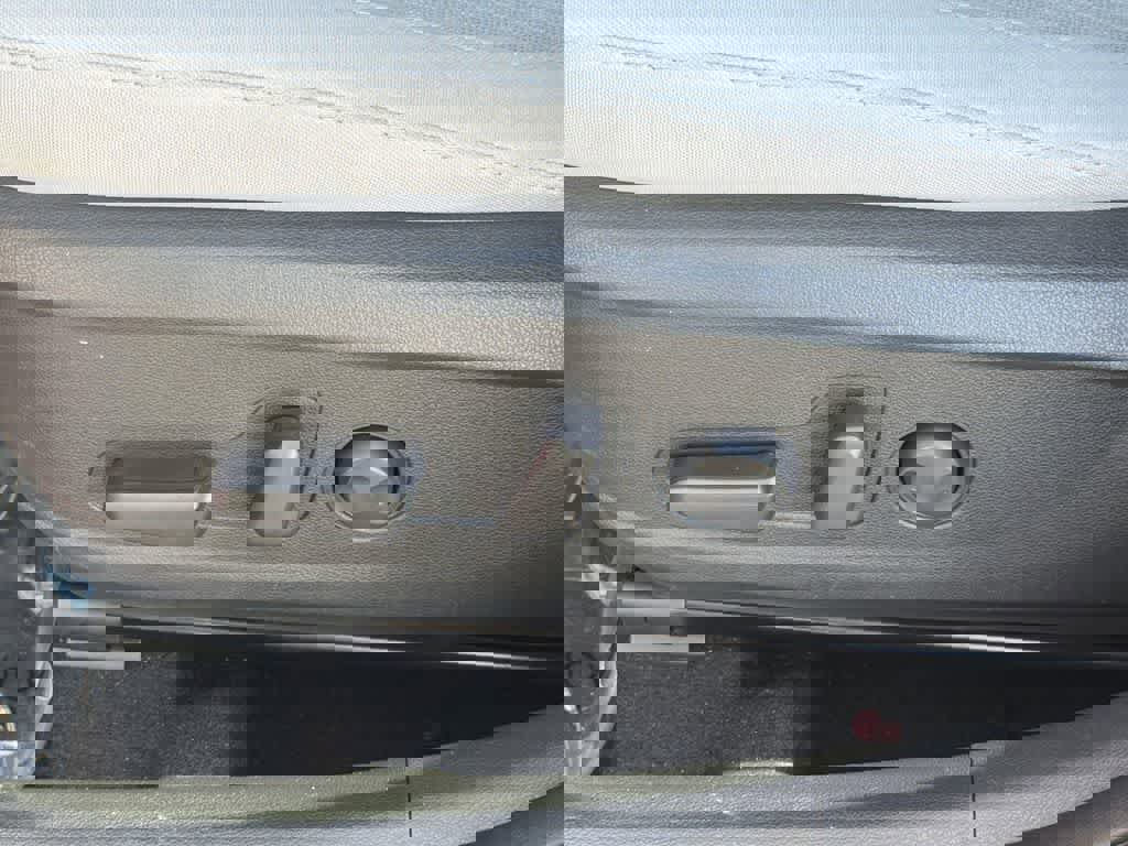 Used 2023 Hyundai Kona SEL image 23