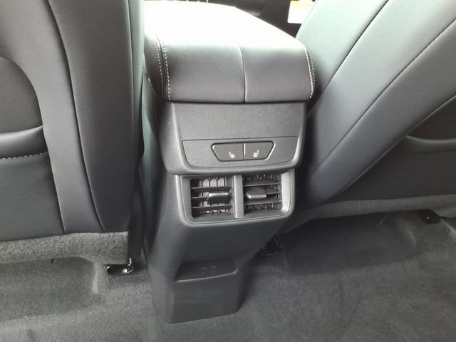 New 2027 GMC Terrain Elevation w/ Elevation Premium Package AWD/4WD image 16