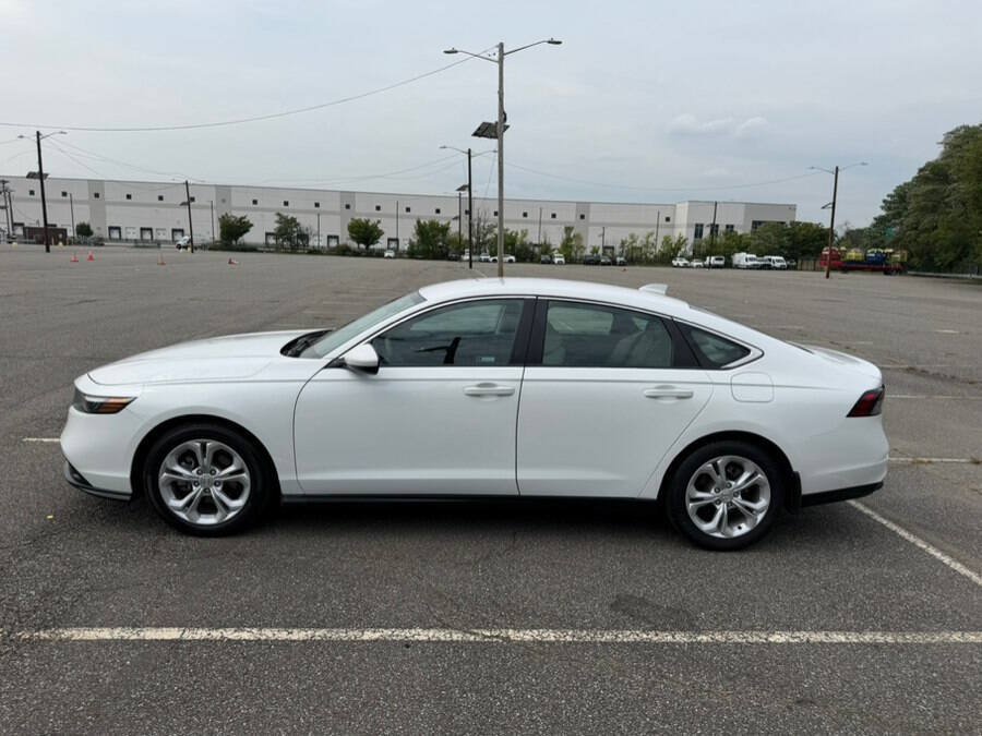 Used 2025 Honda Accord LX image 4