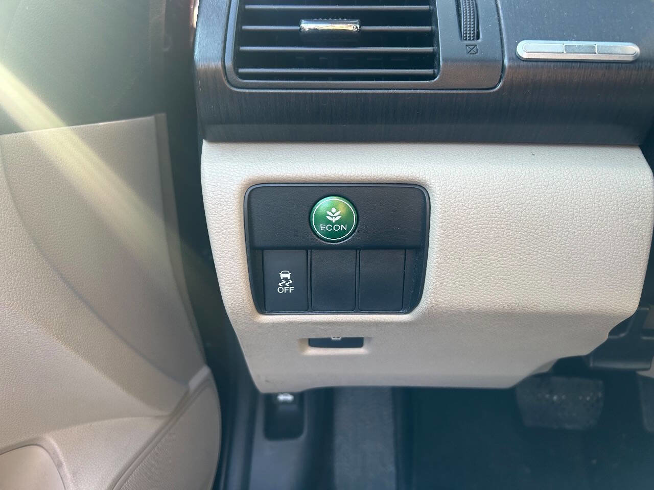 Used 2014 Honda Accord EX image 8