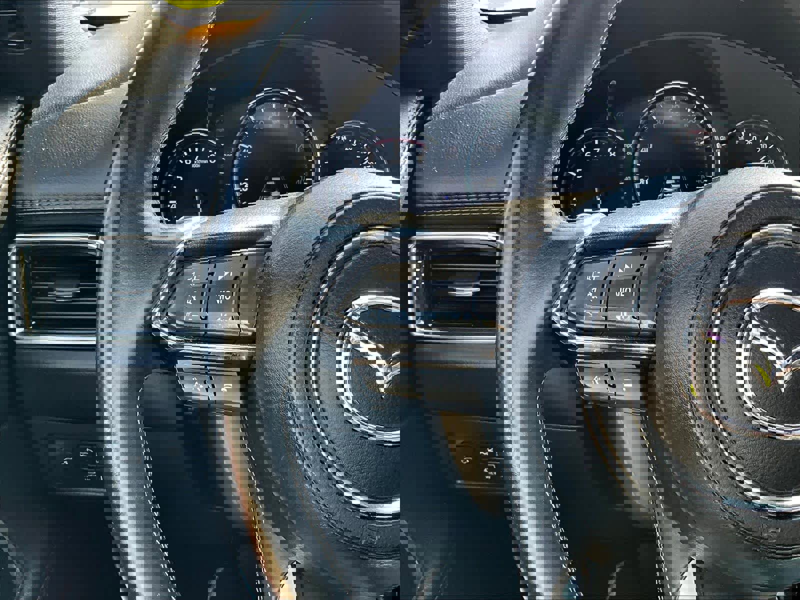 Used 2021 MAZDA CX-5 Signature AWD/4WD image 23