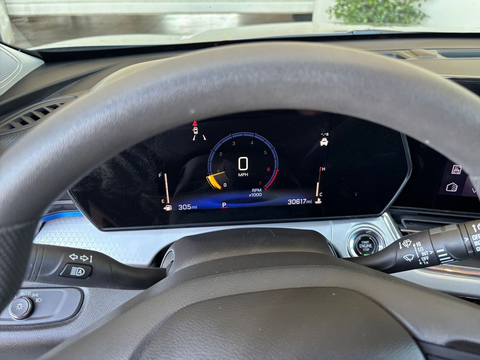 Used 2025 Chevrolet Trax LT FWD image 40