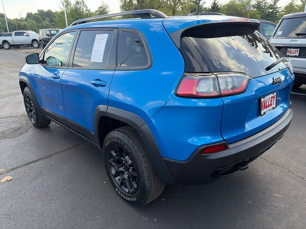 Certified 2022 Jeep Cherokee Latitude w/ Sun & Sound Group AWD/4WD image 5