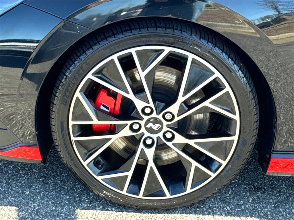 Used 2023 Hyundai Elantra N image 11