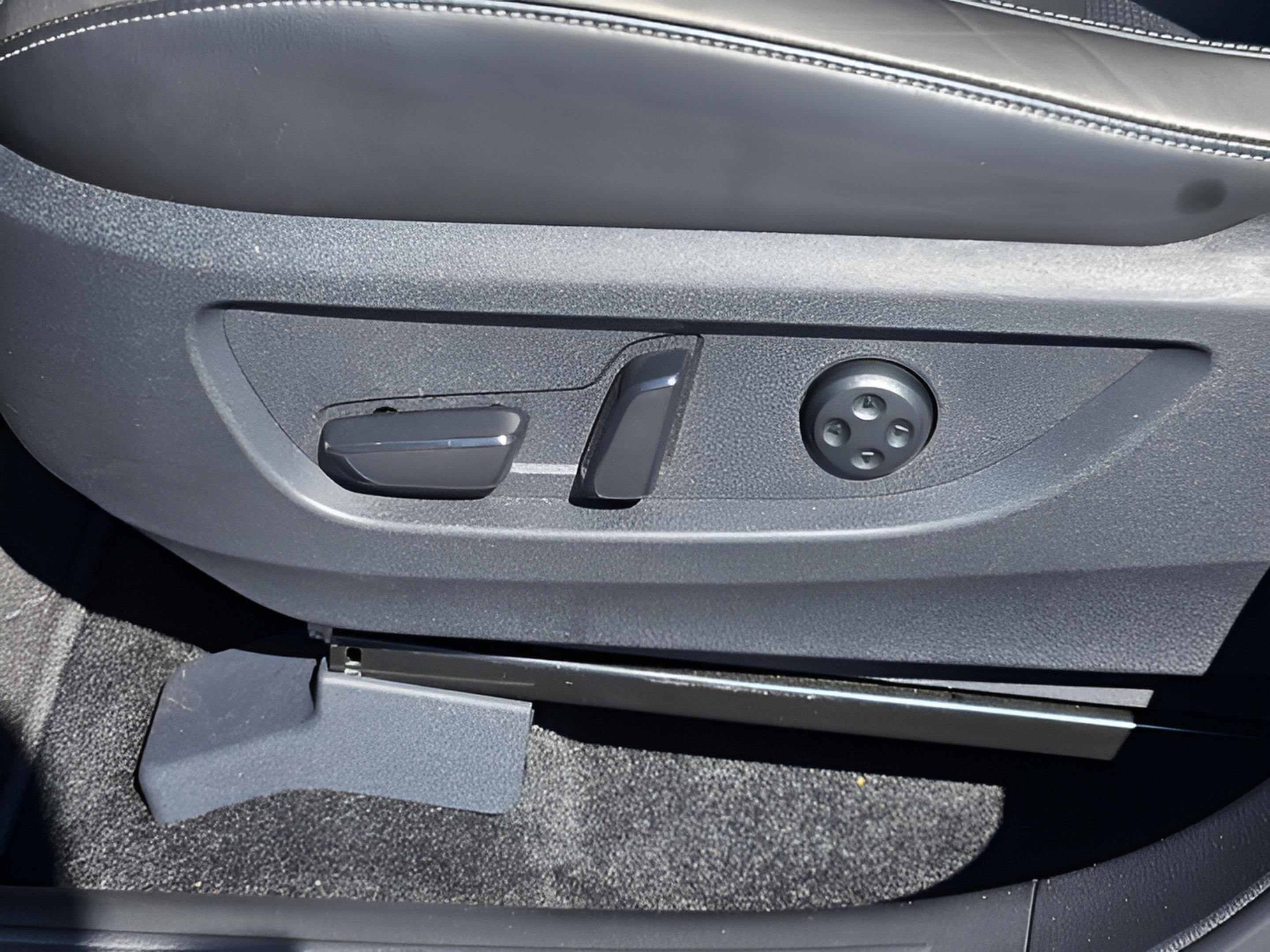 Used 2024 INFINITI QX50 Luxe FWD image 13