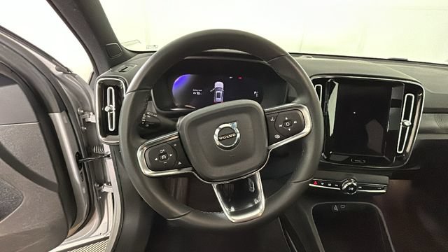 Used 2023 Volvo XC40 Recharge Plus AWD/4WD image 15