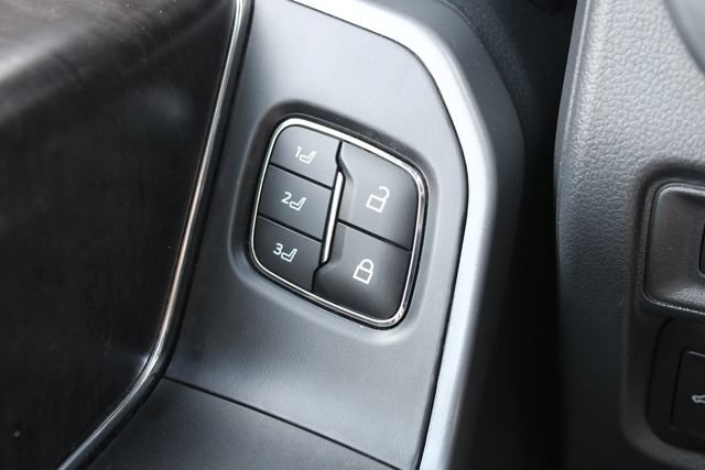 Used 2022 Ford F150 Lariat AWD/4WD image 4