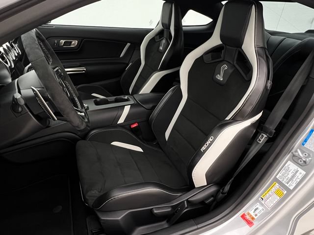 Used 2022 Ford Mustang Shelby GT500 w/ Technology Package RWD image 12
