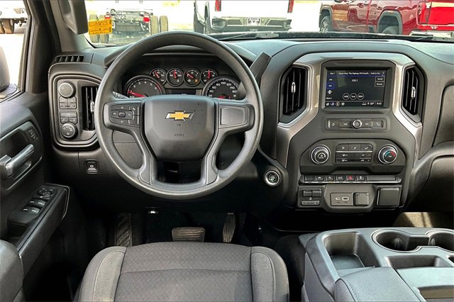 Used 2023 Chevrolet Silverado 1500 Custom image 9