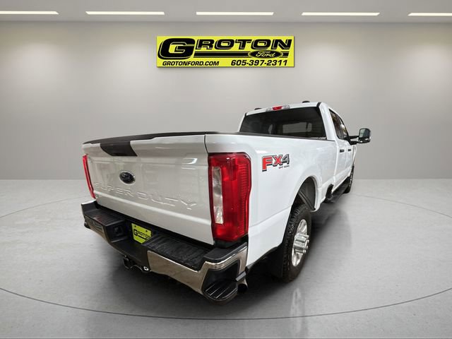 Used 2024 Ford F350 XLT w/ FX4 Off-Road Package image 4