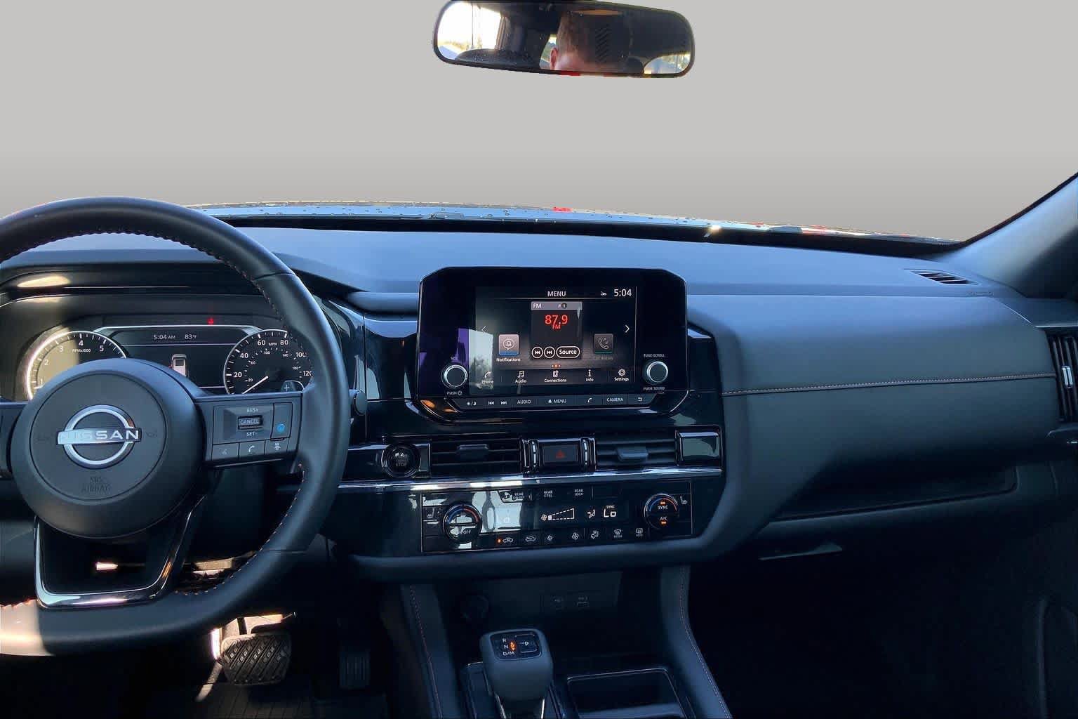 Used 2025 Nissan Pathfinder Rock Creek AWD/4WD image 7