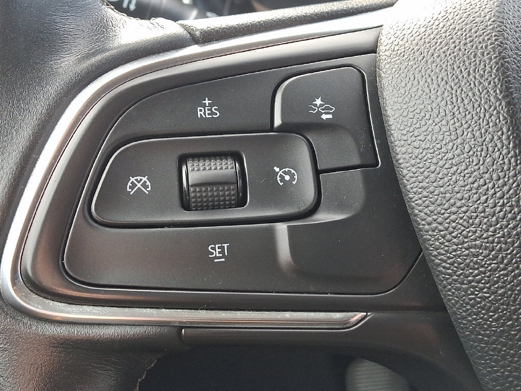 Certified 2022 Buick Encore GX Select FWD image 21