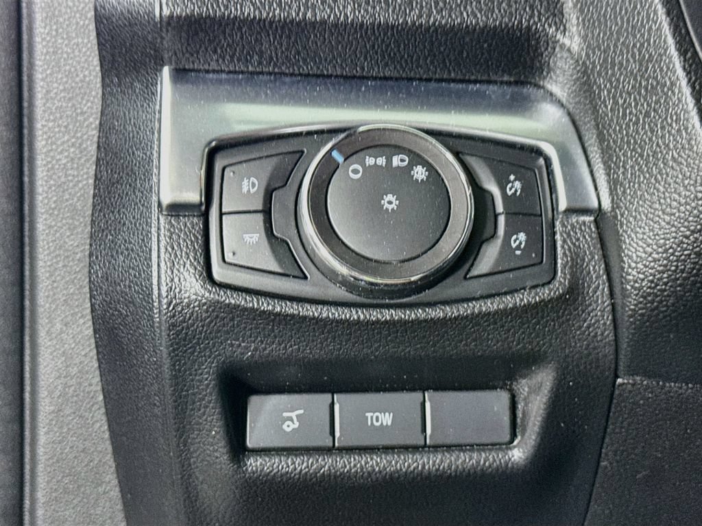 Used 2018 Ford Explorer Sport w/ Equipment Group 401A AWD/4WD image 17