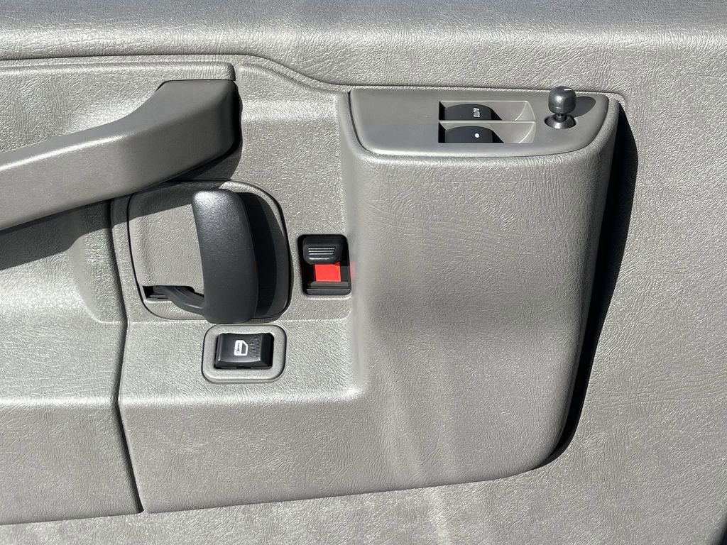 New 2025 GMC Savana 3500 LS image 24