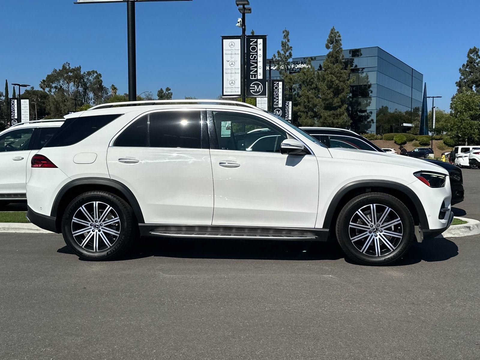 Certified 2024 Mercedes-Benz GLE 350 4MATIC image 2